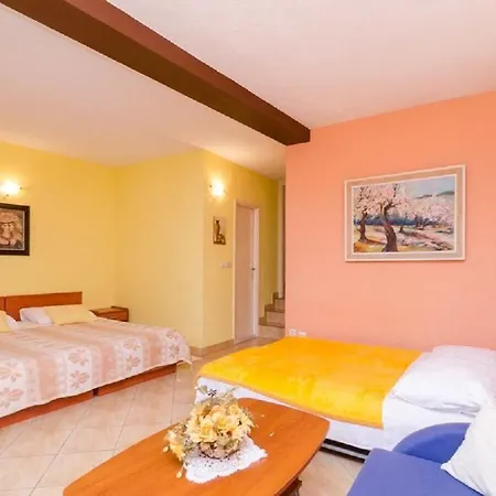 Oli شقة دوبروفينك