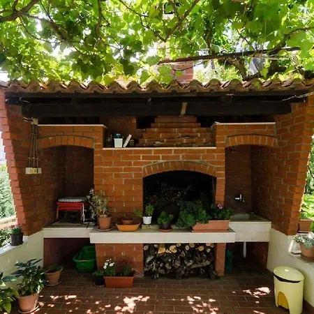 Oli Apartment
